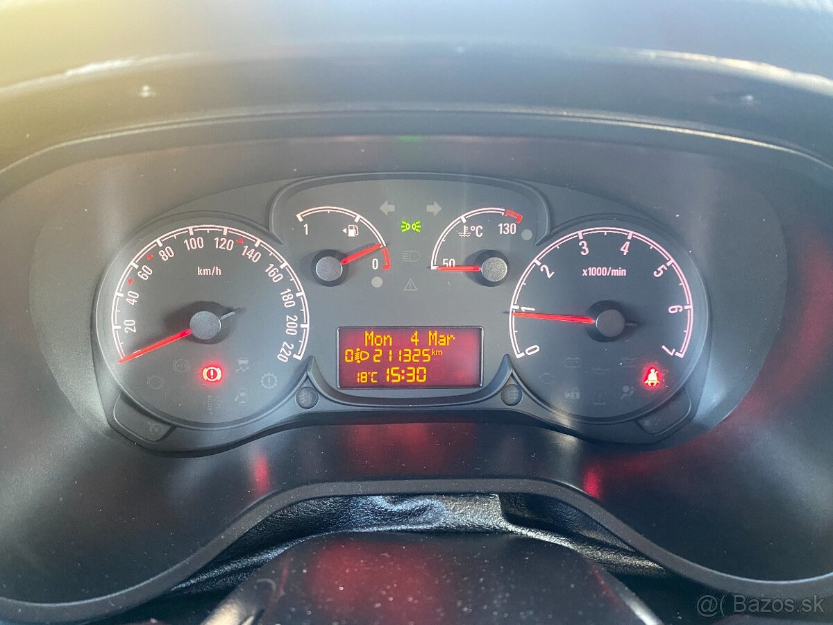 OPEL Combo 1,6 CDTI - 9