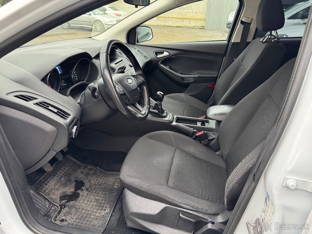 Ford Focus Kombi 1.0 EcoBoost - 9