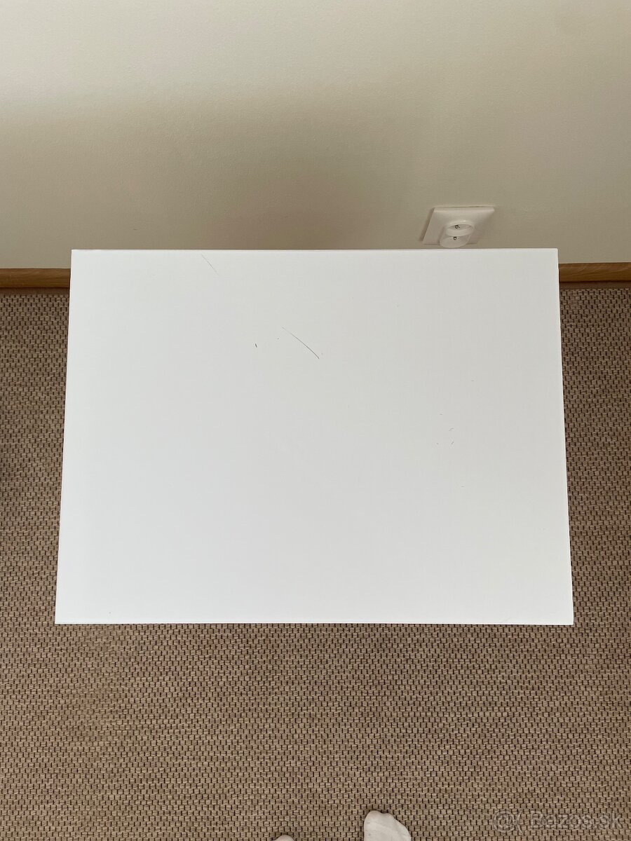 Nočný stolík Xora - 9