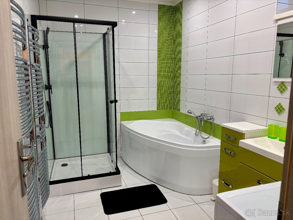 ❇️ UBYTOVANIE LEVICE CENTRUM MESTA APARTMÁN S TERASOU - 9