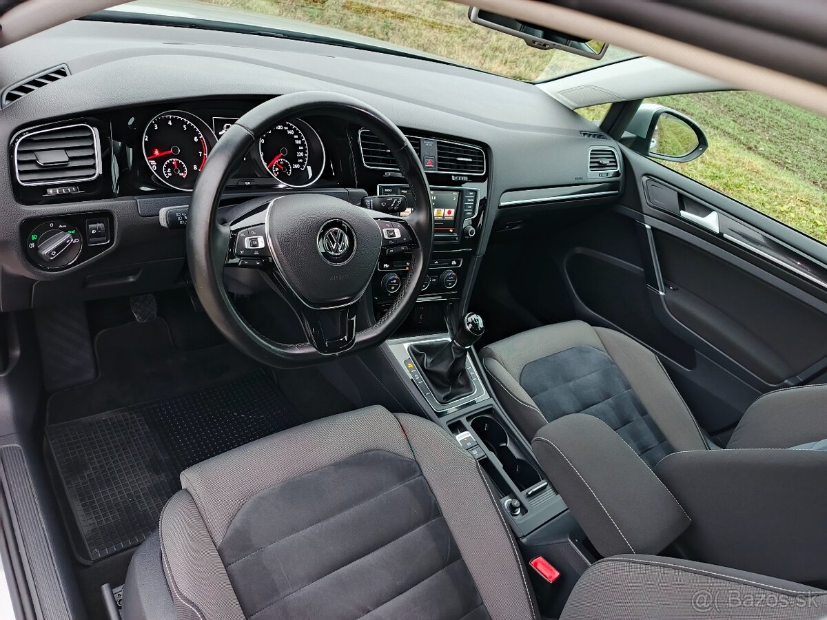 VOLKSWAGEN GOLF 1.4TSI HIGHLINE - 9