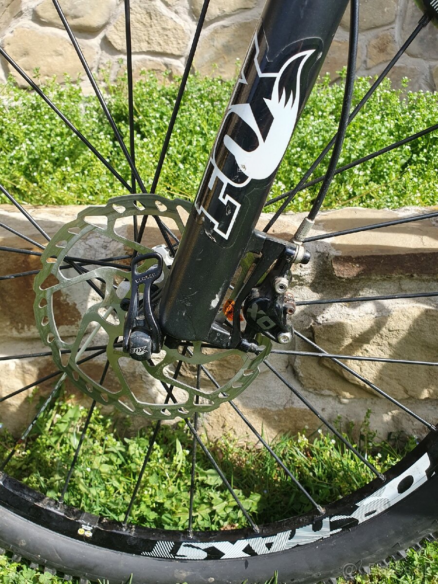 Horsky bicykel canyon nerve xc f8 - 9