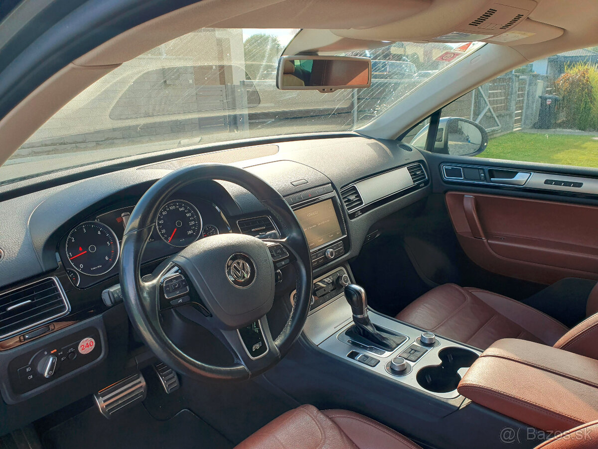 Volkswagen Touareg II 3.0 TDI R-Line 4MOTION - 9
