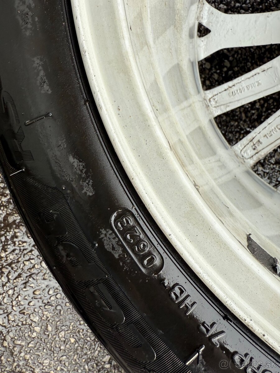 Hlinikove kolesa Audi - 9