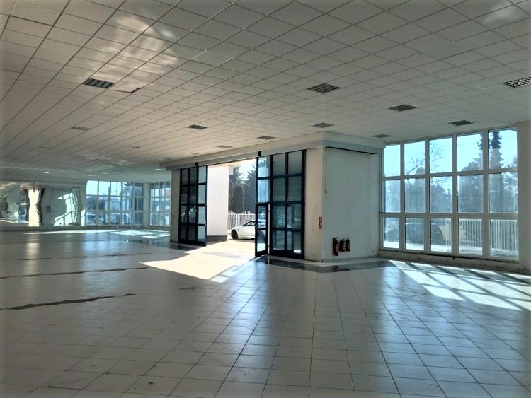 PREDAJ - skladový priestor vhodný na výrobu, skladovanie - 9