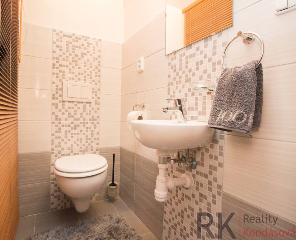 Tehlový byt v centre Košíc, s balkónom a výťahom - 9