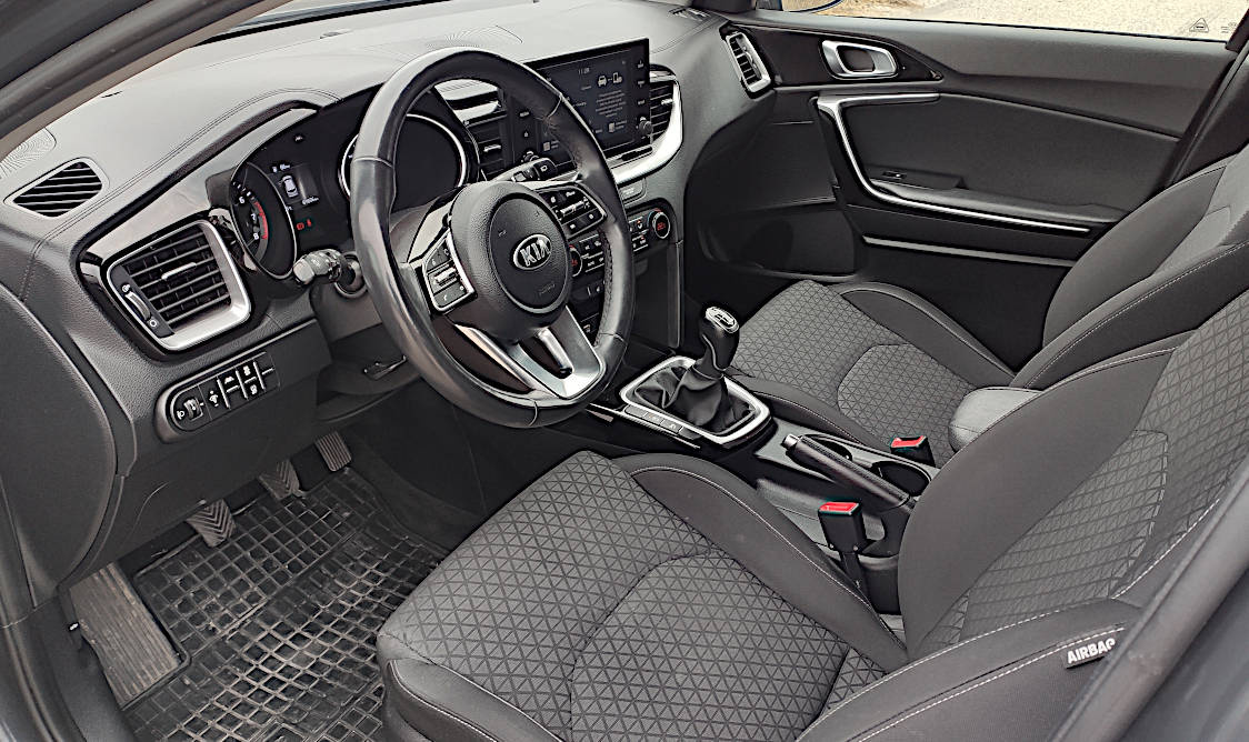 Kia Ceed SW combi 1.5 T-GDi Gold - 9