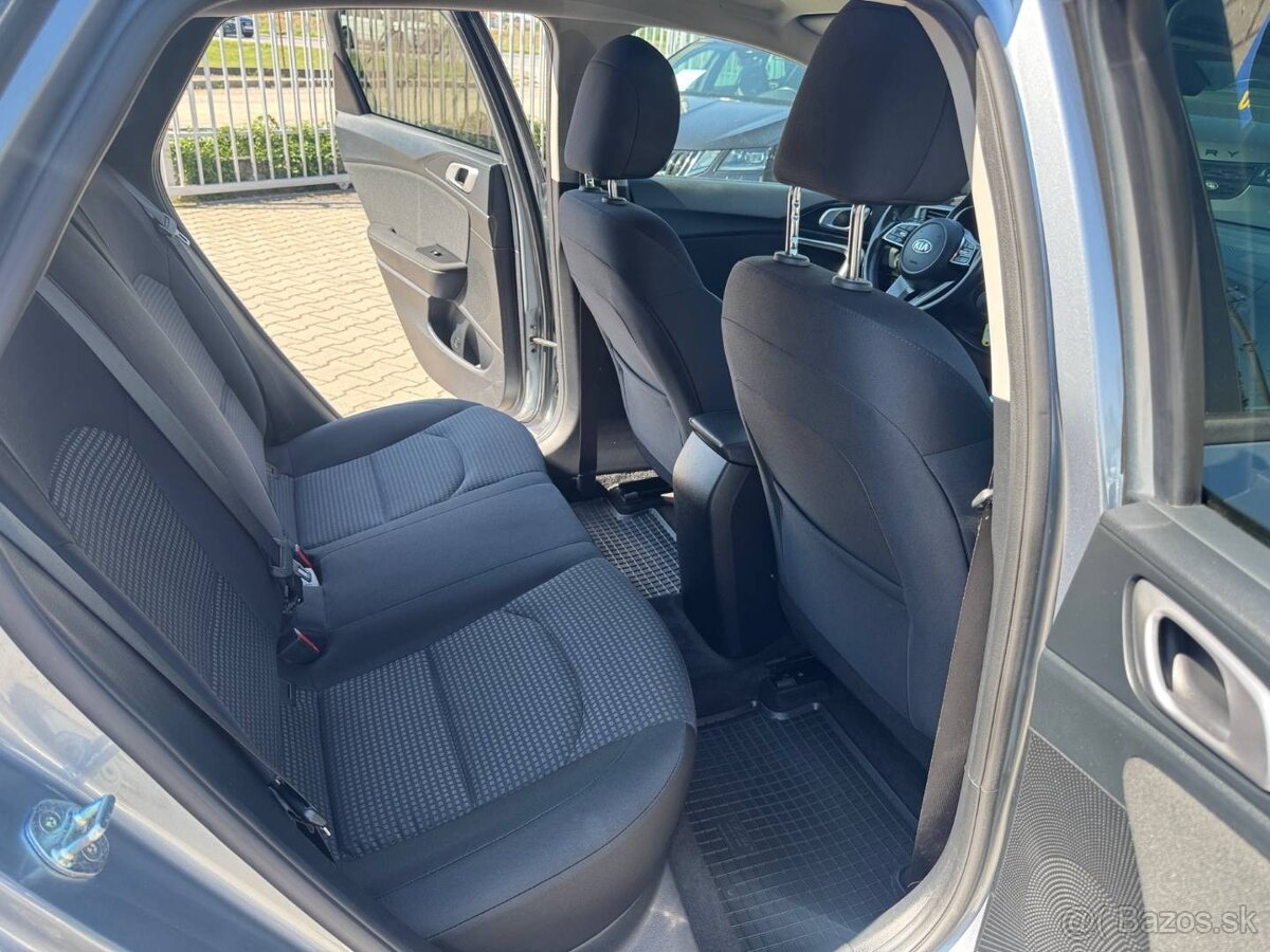 Kia Ceed 1.0 T-GDi Silver - 9