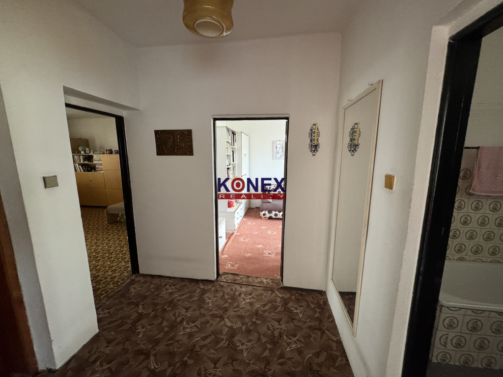 NOVINKA Priestranný rodinný dom vo vyhľadávanej lokalite Mic - 9