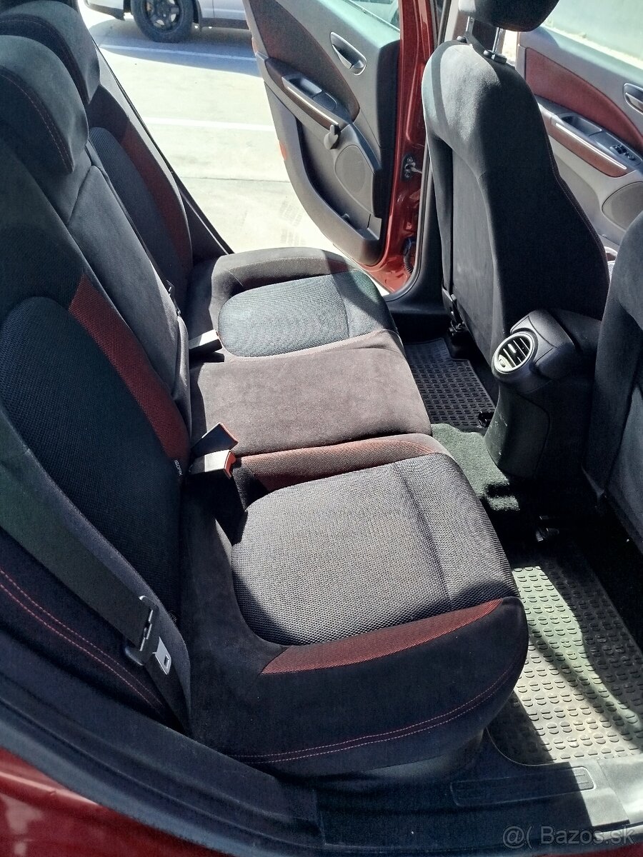 Fiat Bravo 1,4 16 V 66kW benzín r.v.2007 - 9