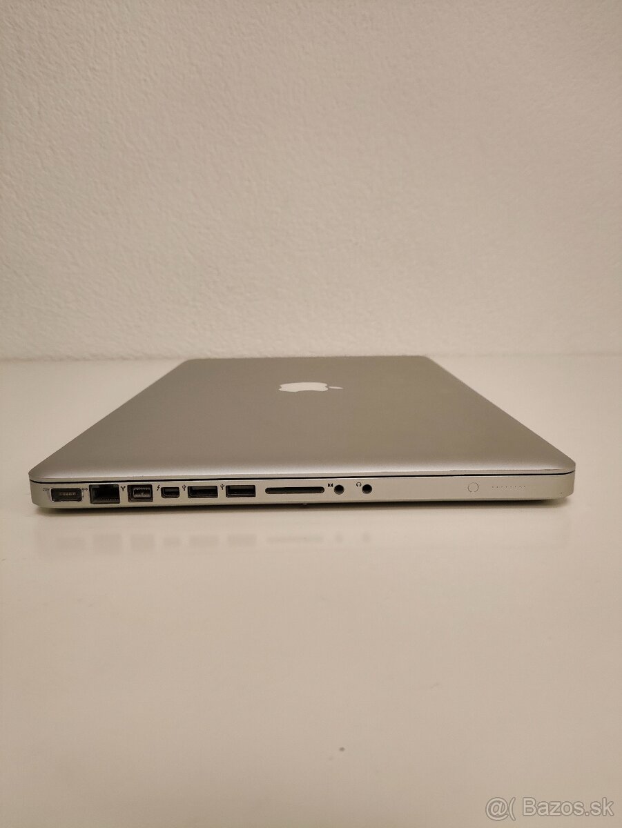MacBook Pro 15 2011 | i7 • 16GB • 256GB SSD - 9