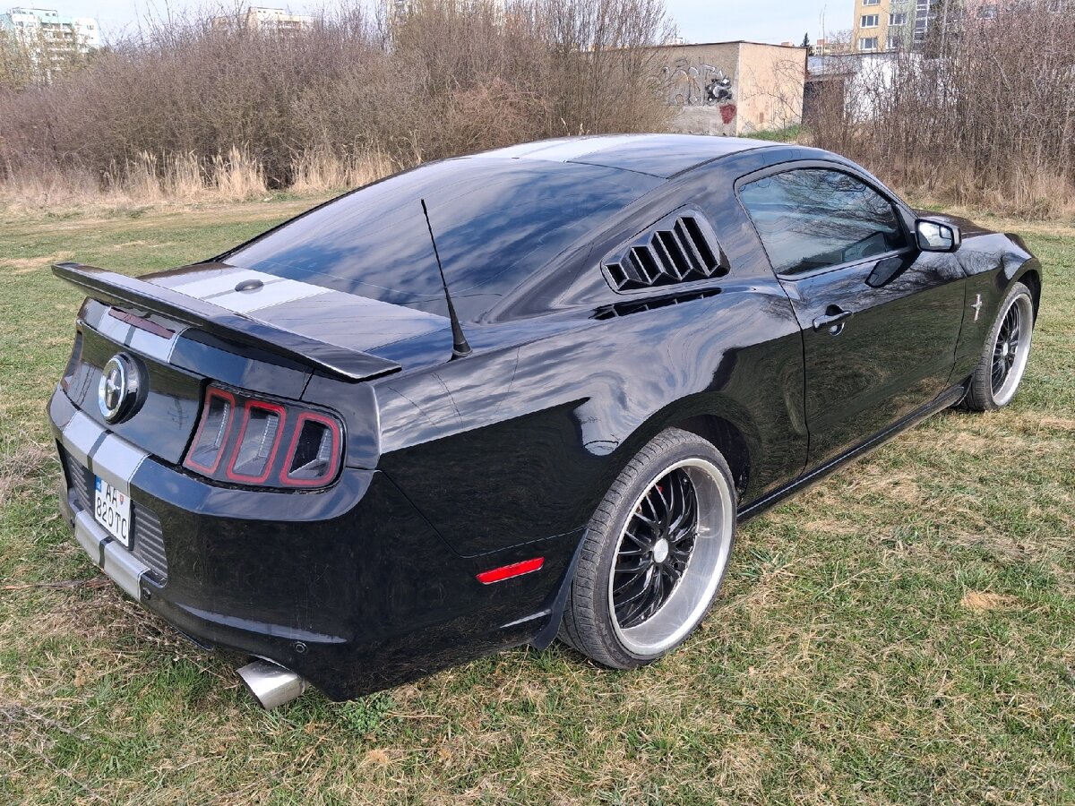 Ford mustang - 9