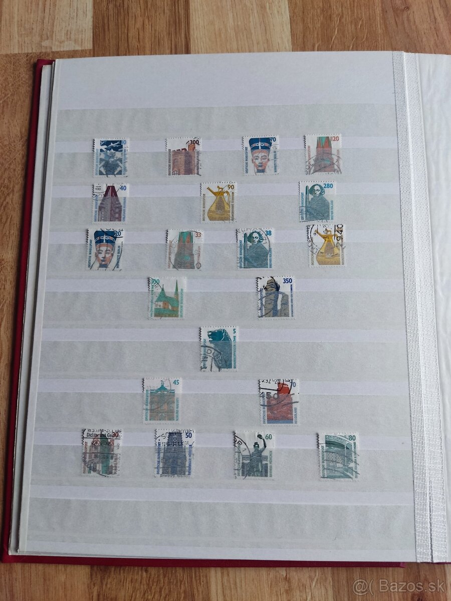 Album so známkami - 9