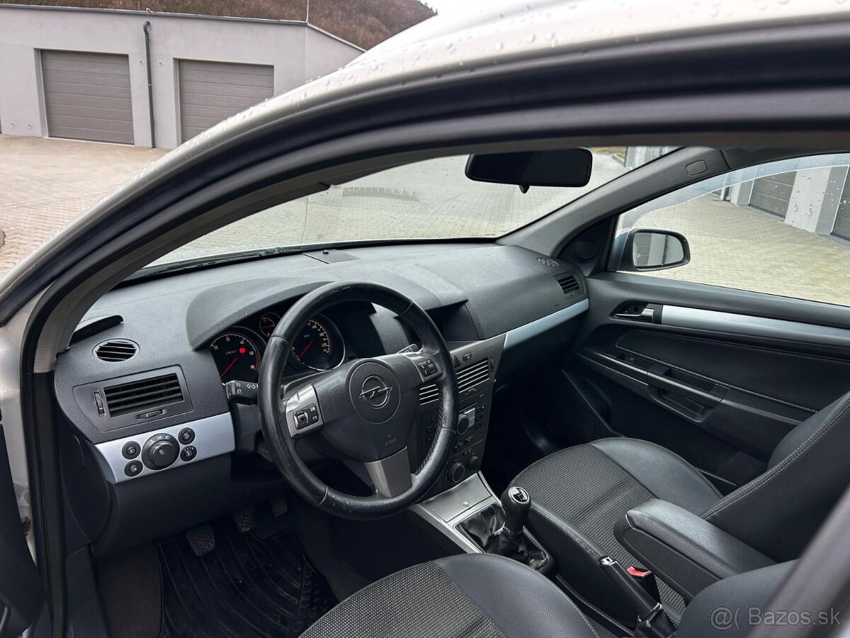 Opel Astra H 1.7CDTI,74kw,r.v.2007 - 9