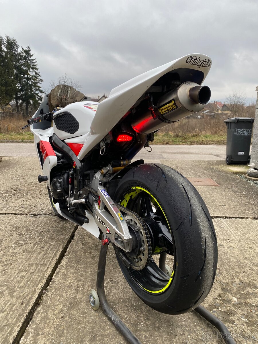 Honda cbr 600rr - 9