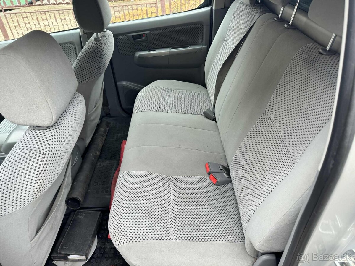 Predám Toyota Hilux 2.5, D-4D - 9
