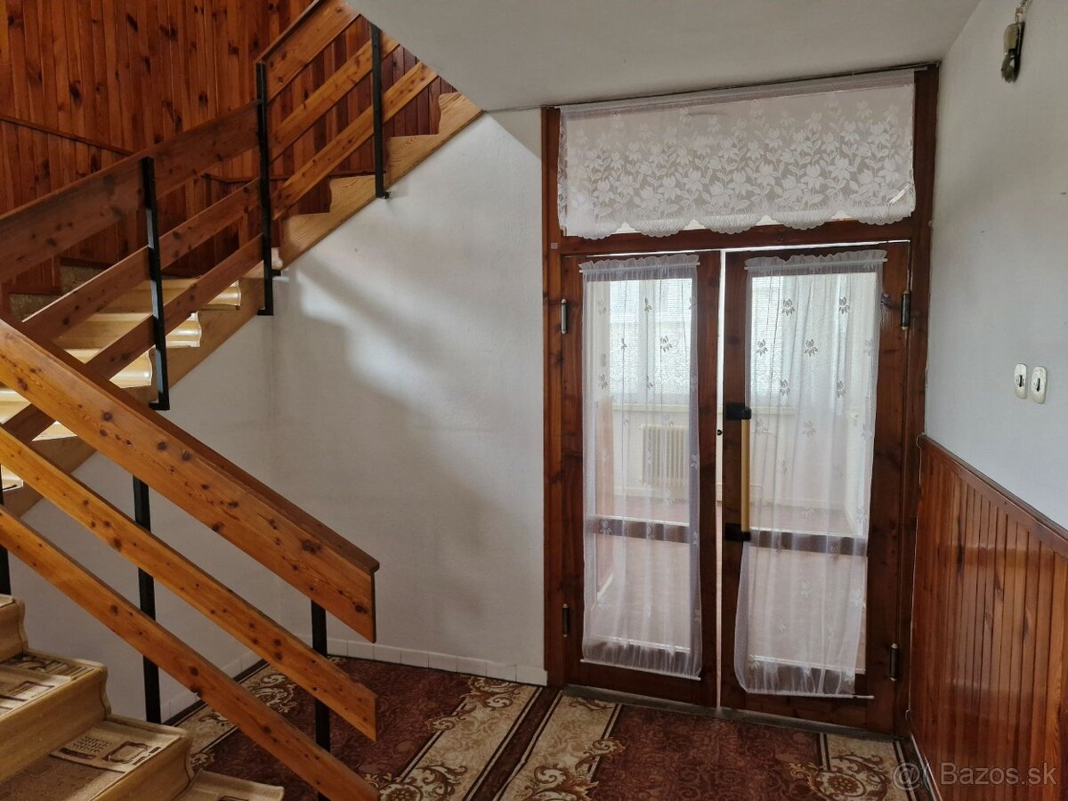 5-izbový rodinný dom v obci Koš pri Prievidzi - 9