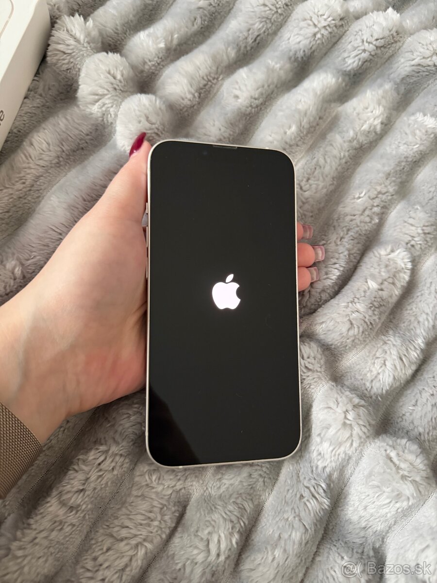 Apple iPhone 13 128GB Silver - 9