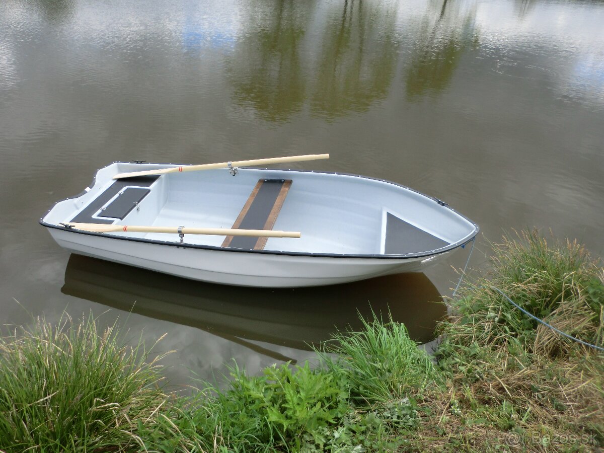 Laminátový čln 310x130cm - 9
