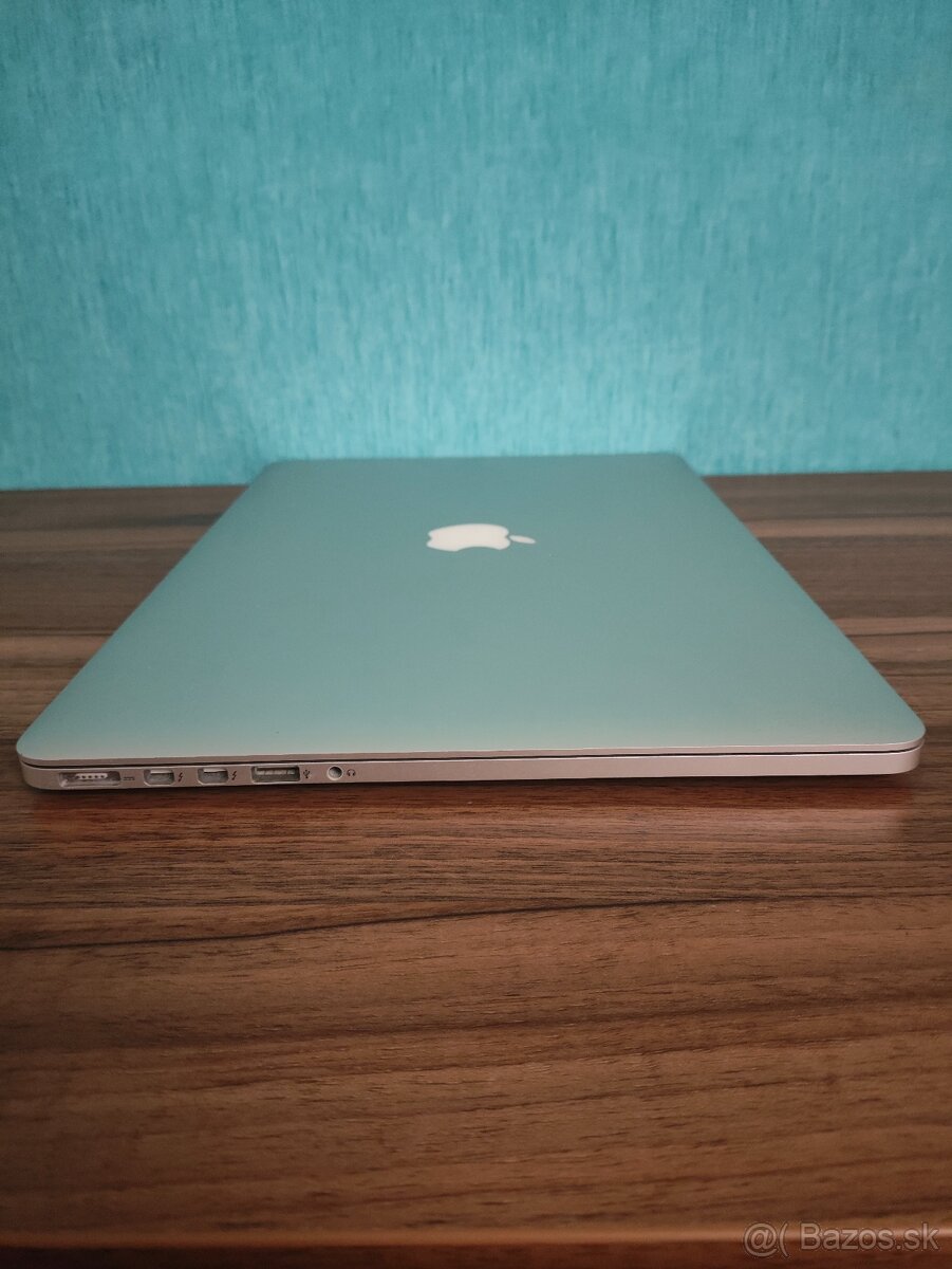 Apple MacBook Pro 15 A1398 – i7 / 8GB / 256GB - 9