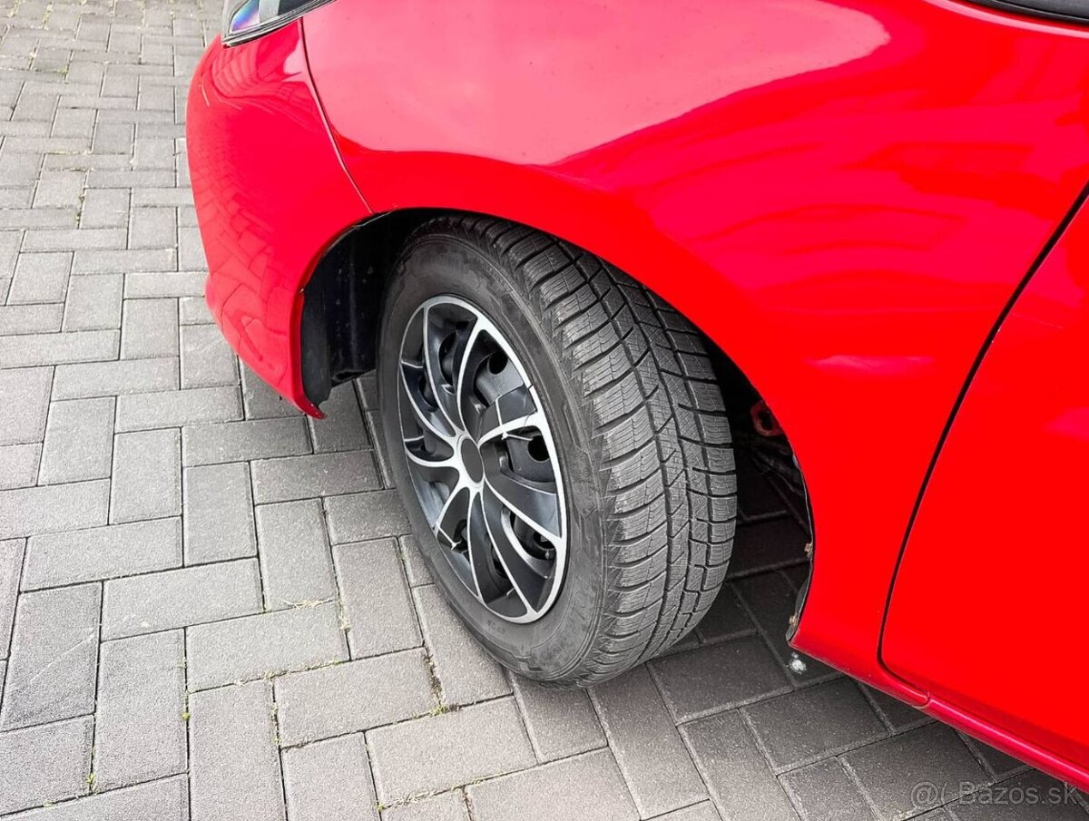 Toyota Yaris 1.0 VVT-i Power - 9