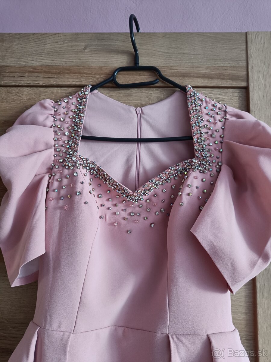Krátke spoločenské šaty - 9