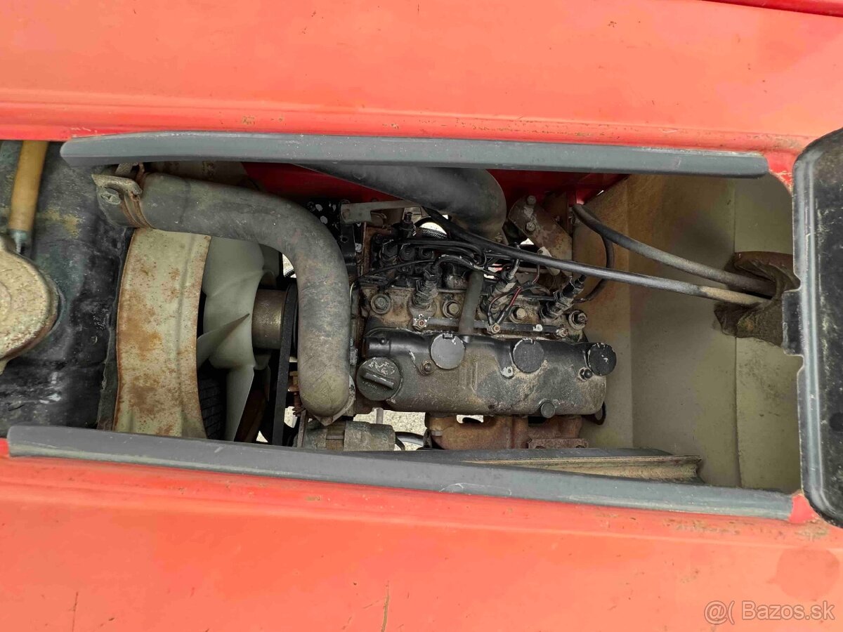 japonský malotraktor Mitsubishi MTX13 s rotavátorom - 9