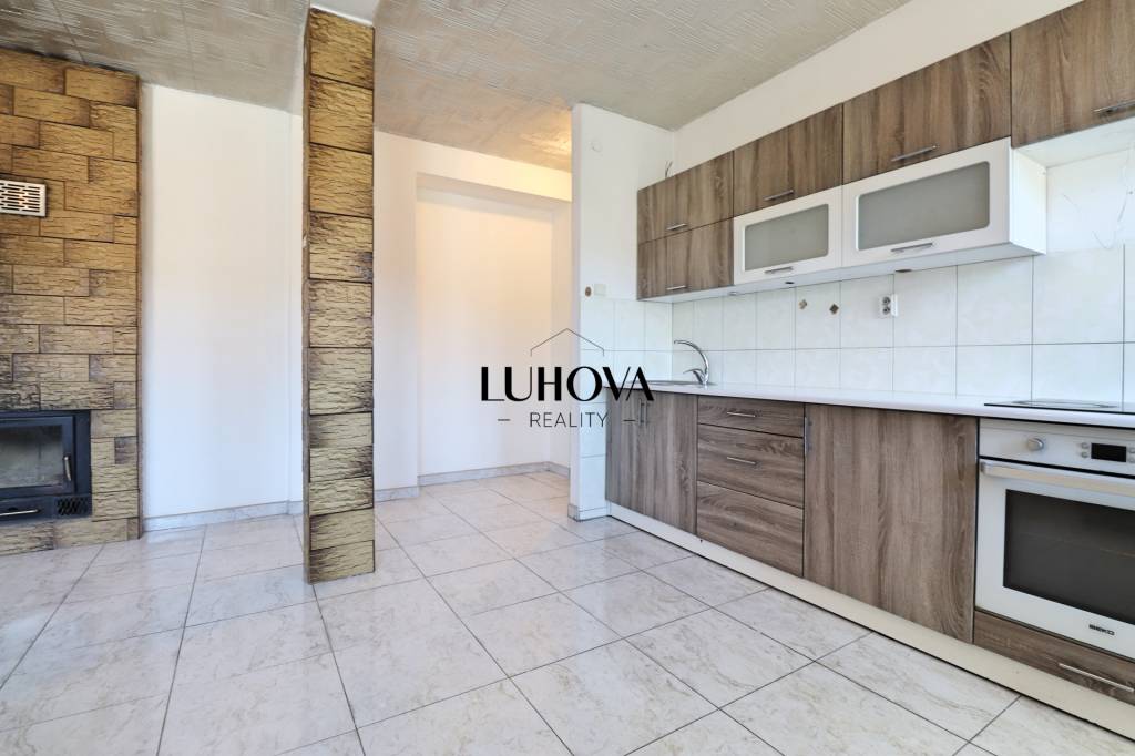 Na predaj 2-izbový byt so záhradkou a garážou - 9