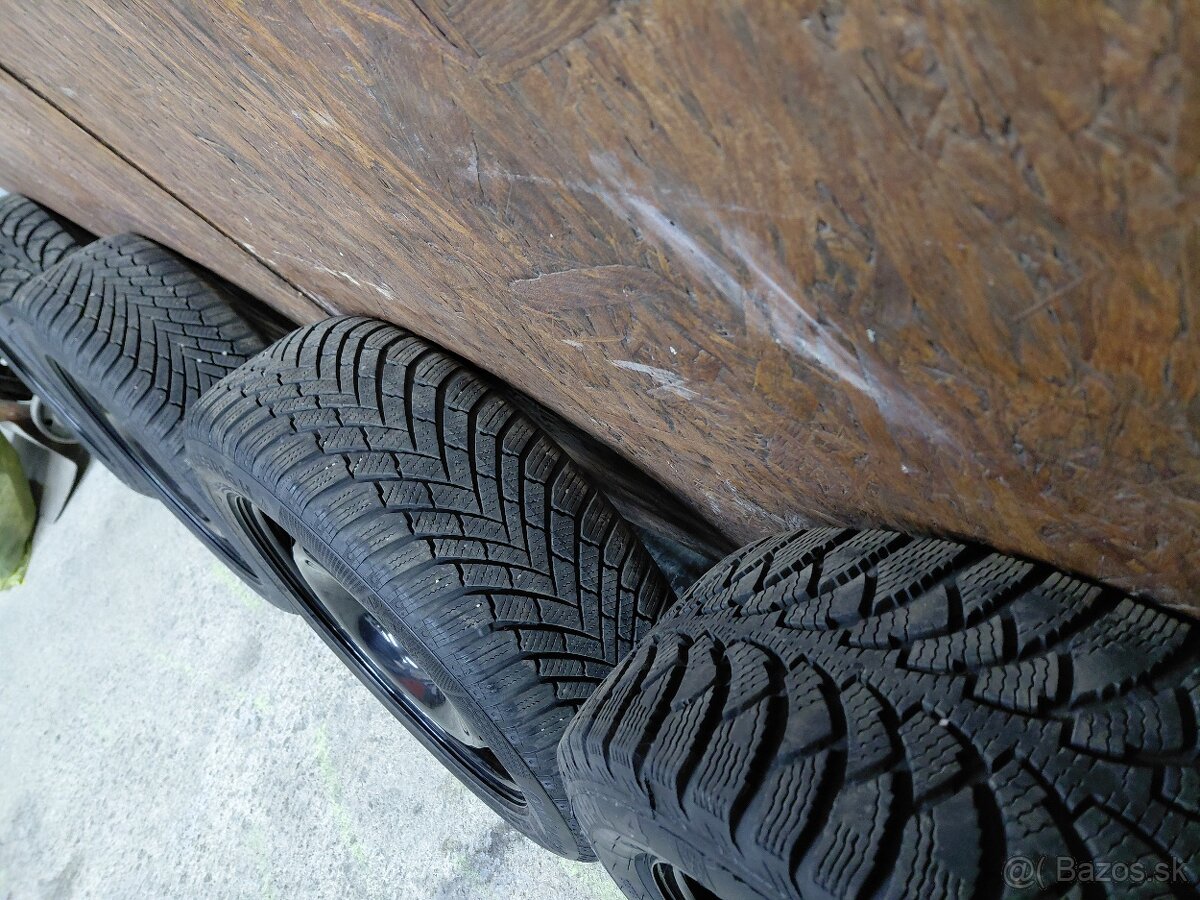 Zimná sada 5 x 112 R16 205/55 - 9