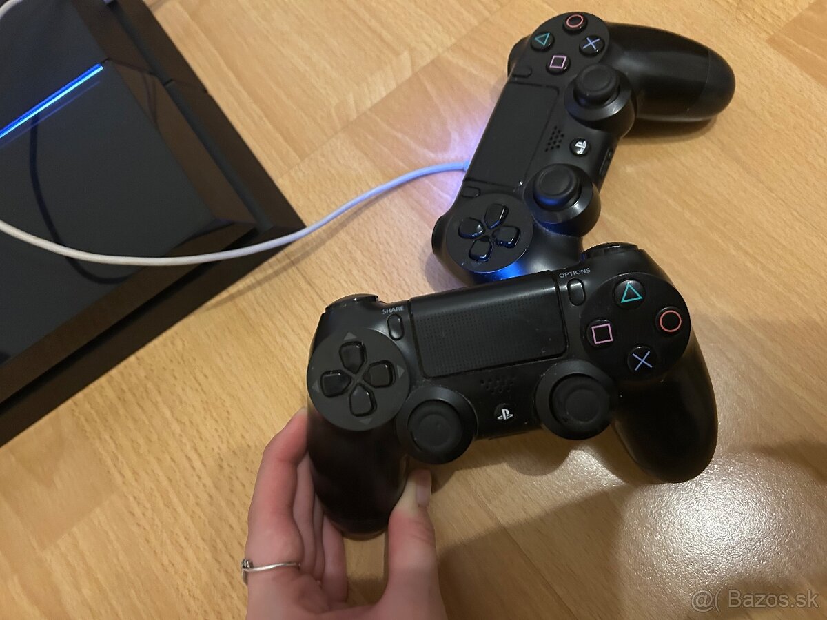SONY PS4- konzola - 9