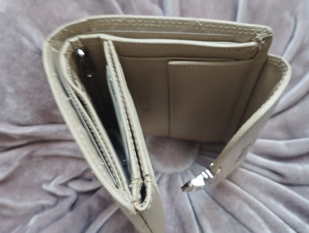 Dámska. Béžová peňaženka - 9