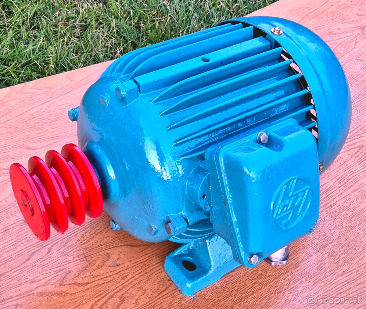 Predám 3 fázovy elektromotor MEZ Mohelnice 2,2kW - 9