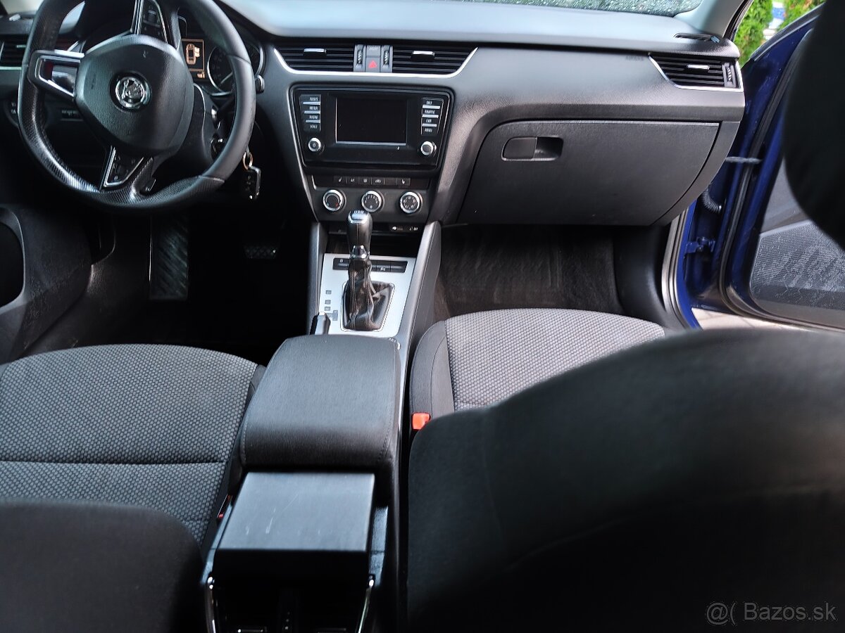 Škoda Octavia Combi III. 2015 DSG - 9