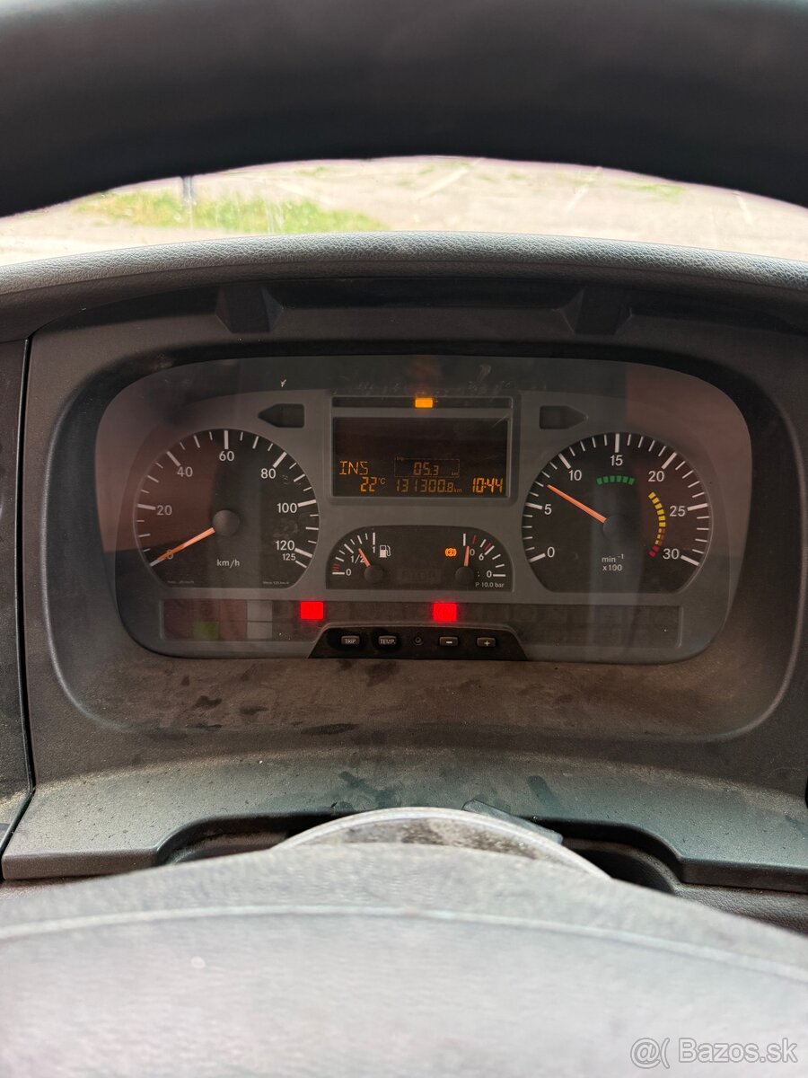 Mercedes Atego 11990 kg čelo - 9