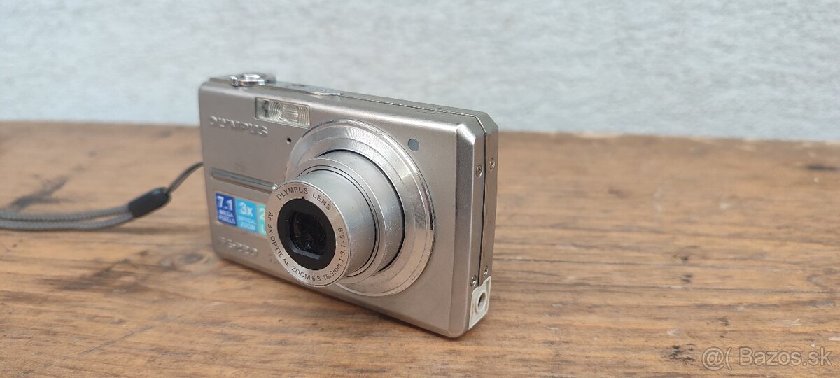 Olympus FE 220 - 9