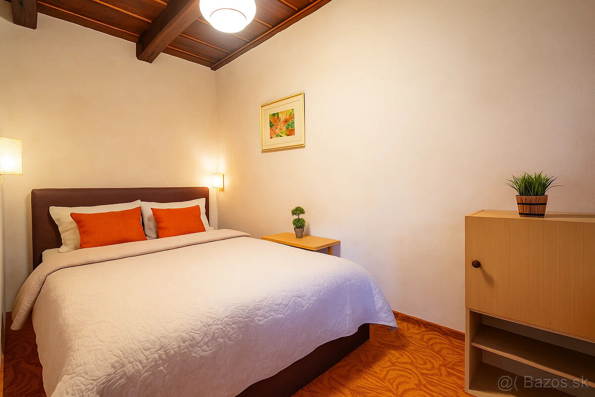 Na predaj autentická chalúpka 15km od Banskej Štiavnice - 9