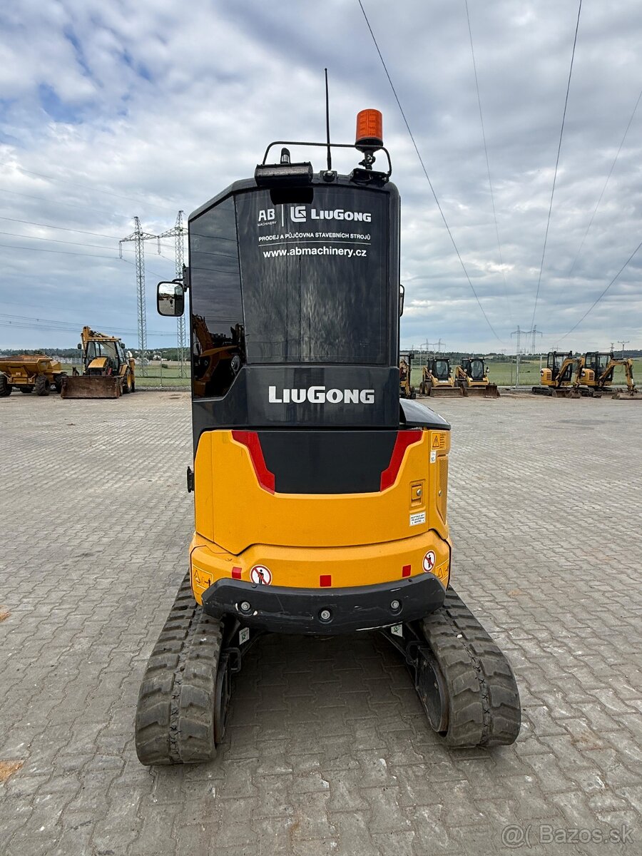 LiuGong 9027F - 9