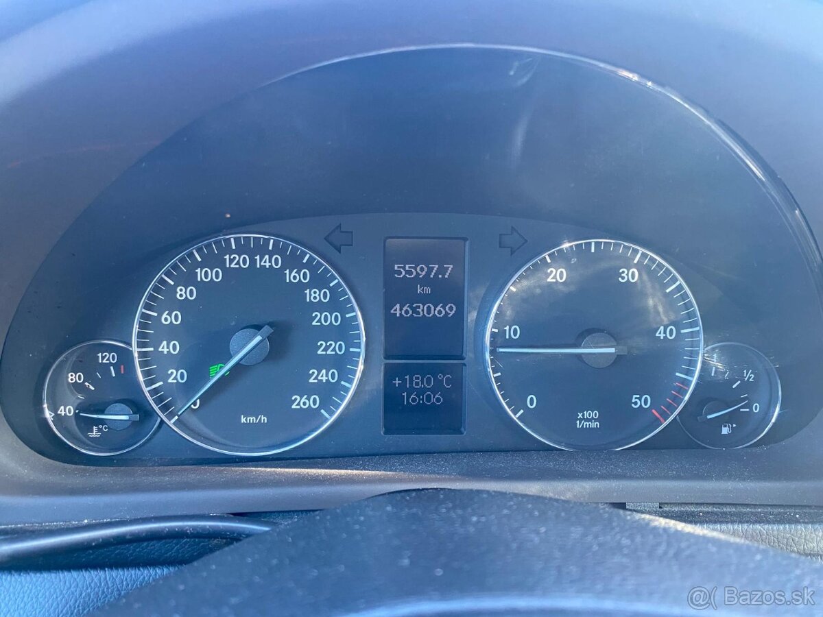 Mercedes-Benz C 220 CDI - 9