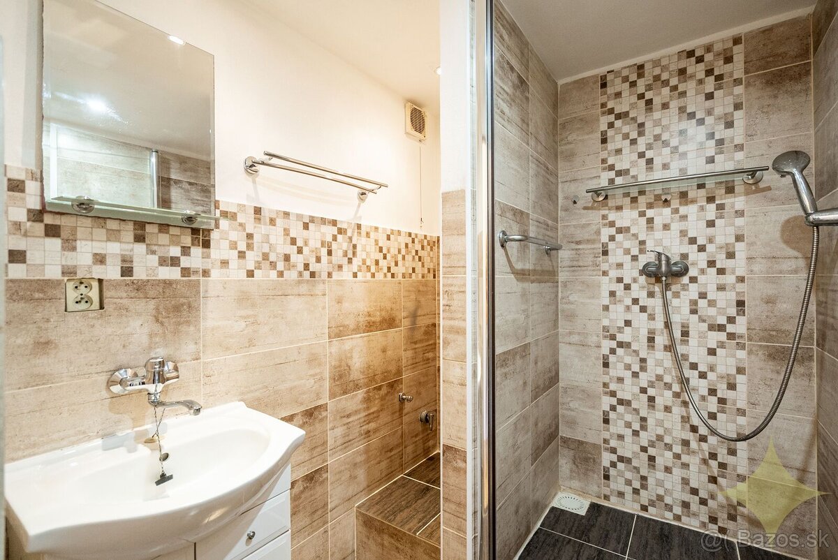 Zvýhodnená cena: Exkluzívne na predaj priestranný čiastočne - 9