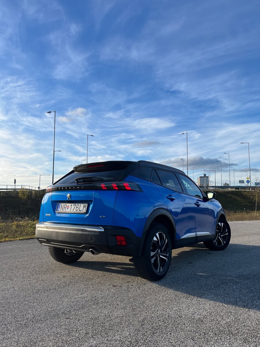 Peugeot 2008 GT - 9