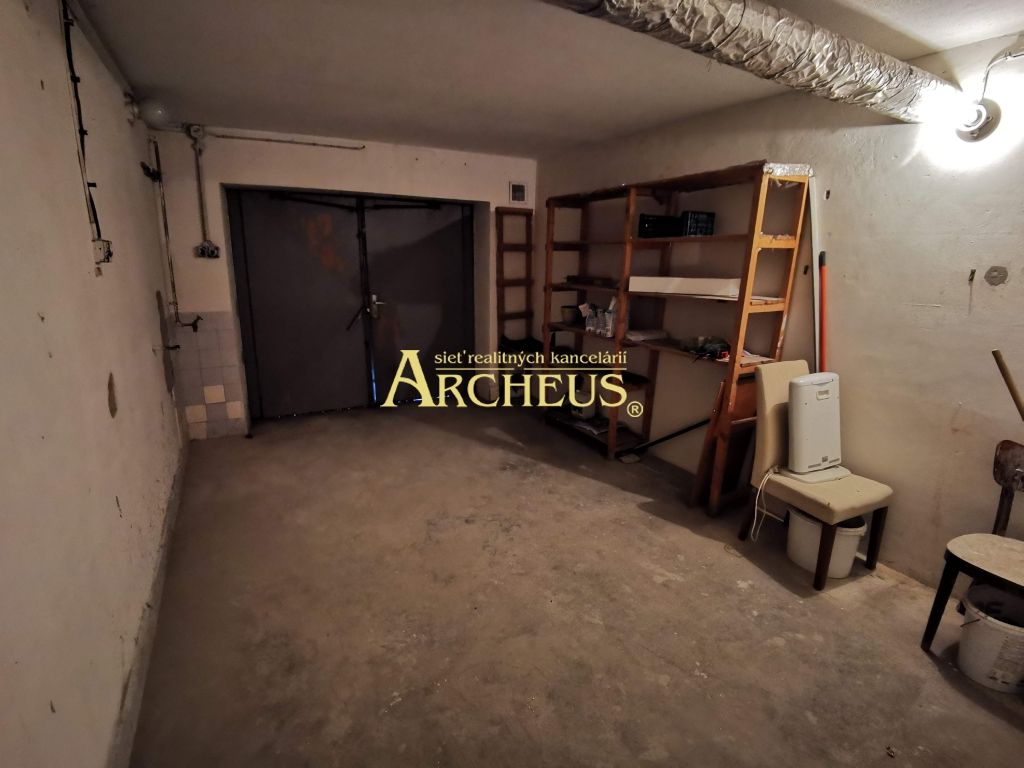 4 iz. byt s garážou Clementisova, Nitra - Chrenová - 9