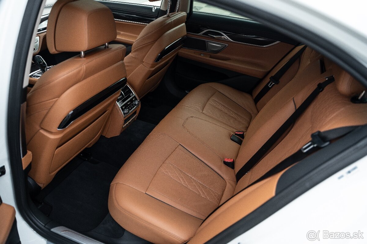 BMW Rad 7 750i xDrive A/T Odpočet DPH - 9