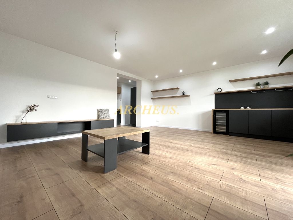 PREDAJ - 3 IZBOVÝ BYT S GARÁŽOU A LOGGIAMI, KURIMA, BARDEJOV - 9