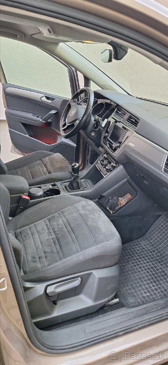 Vw Touran 1,6tdi - 9