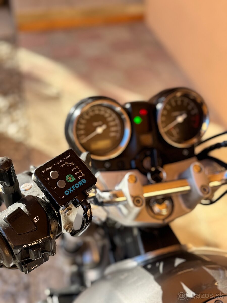 HONDA HORNET CB900F - 9