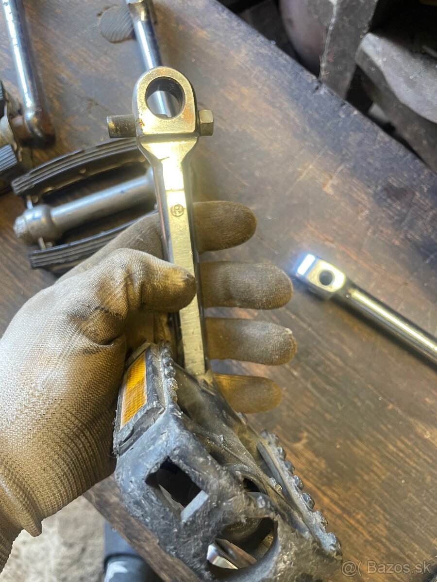 Kluky pedale Babetta 210 207 - 9