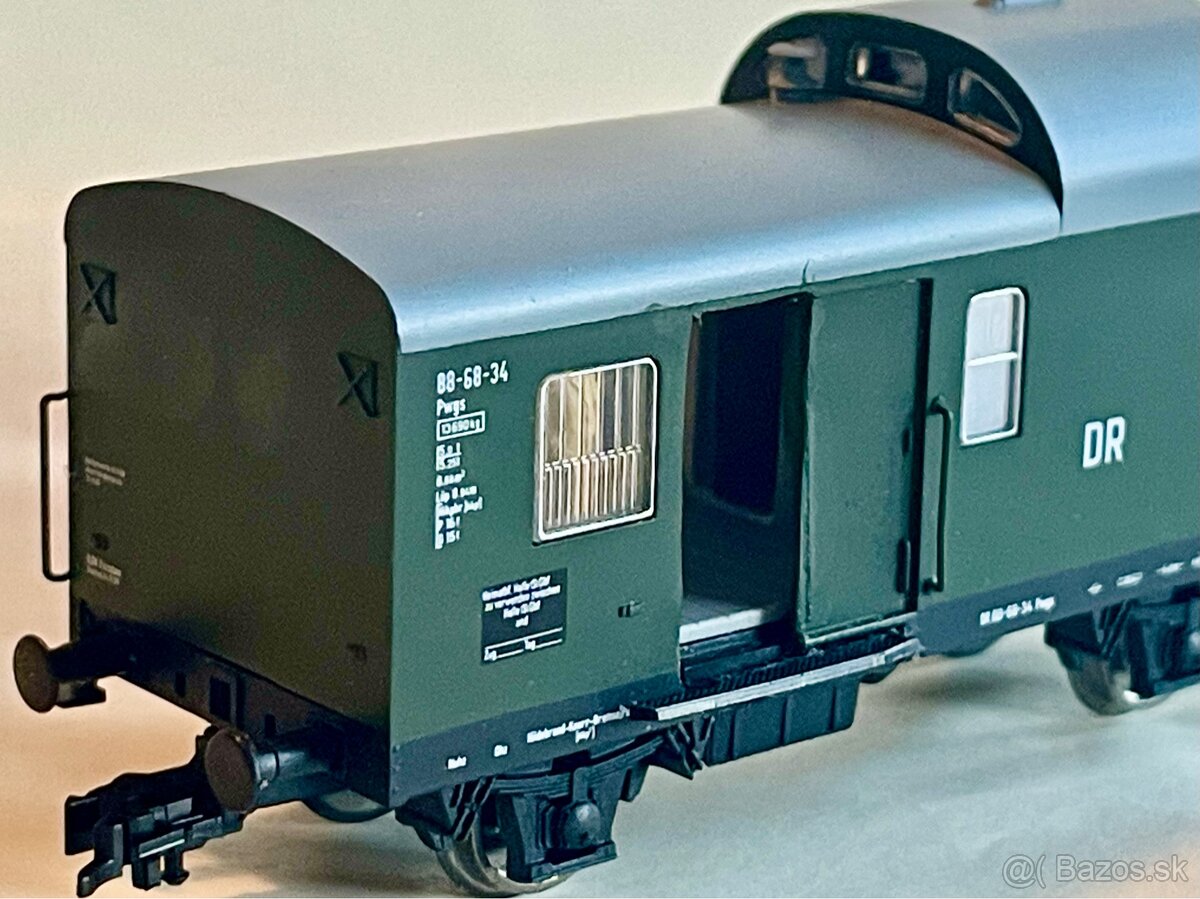 Železničné vagóny H0 PIKO 2 ks s cestujúcimi - 9