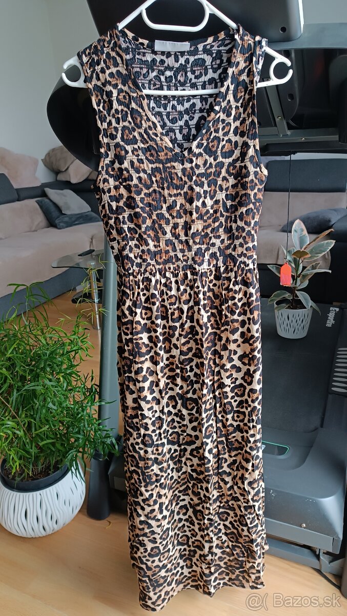 Zelené nove šaty - 9