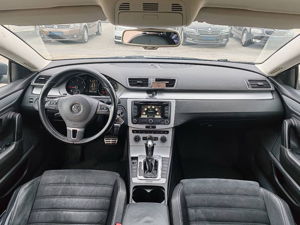 Volkswagen Passat CC 2.0 TDI 170k 4Motion DSG - 9