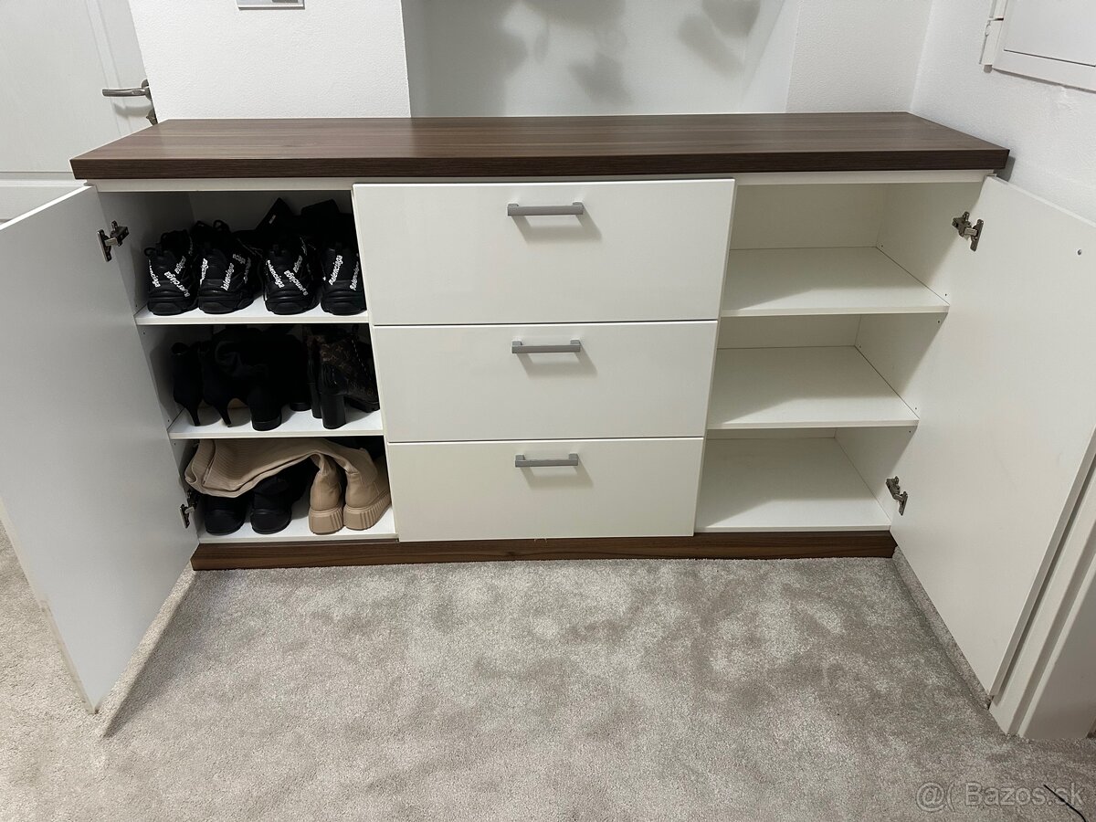 Predsieňová zostava - 9